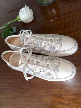 Louis Vuitton Damier Azur Capucine Sneakers Size 37.5